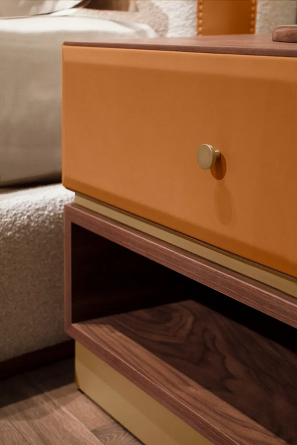 Comodino in legno Clarissa FORMITALIA fabbrica FORMITALIA dall'Italia. Foto №4