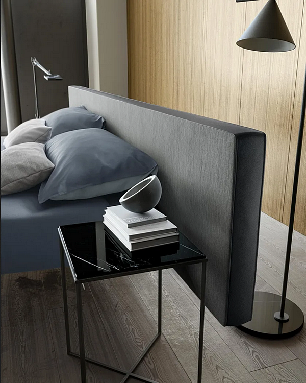 Letto matrimoniale in tessuto imbottito con schienale alto Duomo Design Plane Long Plus fabbrica Duomo Design dall'Italia. Foto №2