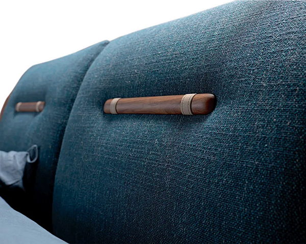 Letto matrimoniale in legno massello con testata imbottita DALE Smusso P 130 fabbrica Dale Italia (by Cantiero) dall'Italia. Foto №4