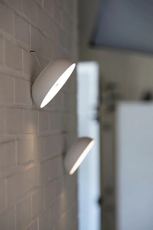 Lampada da parete portatile multifunzionale in materiale AXOLIGHT FLOAT fabbrica Axolight dall'Italia. Foto №15