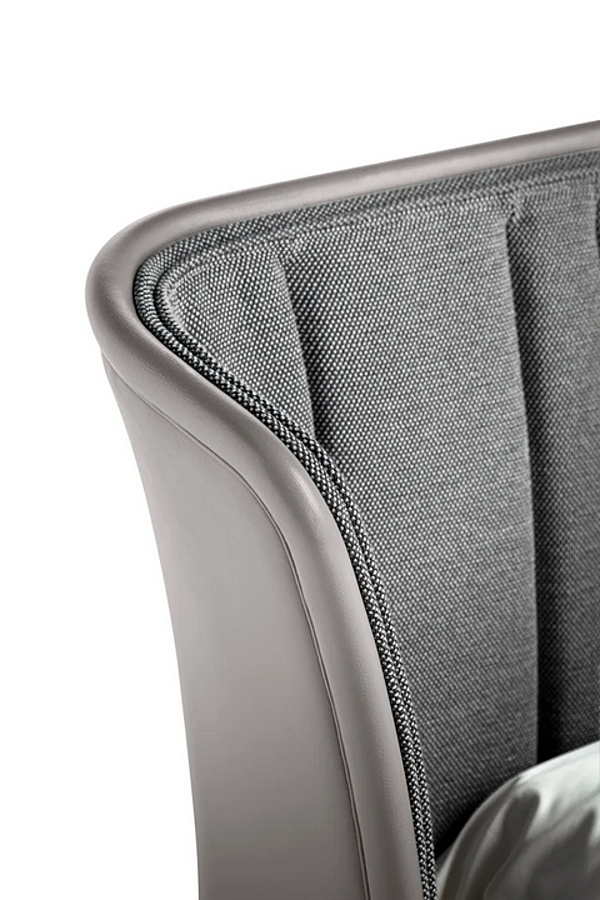 Letto matrimoniale in tessuto con testata imbottita Lola Darling POLTRONA FRAU fabbrica POLTRONA FRAU dall'Italia. Foto №6