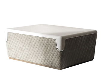 Pouf quadrato in tessuto imbottito Majestic Capital Collection MAJ.PF Pouf quadrato in tessuto imbottito Majestic Capital Collection MAJ.PF fabbrica Capital Collection dall'Italia