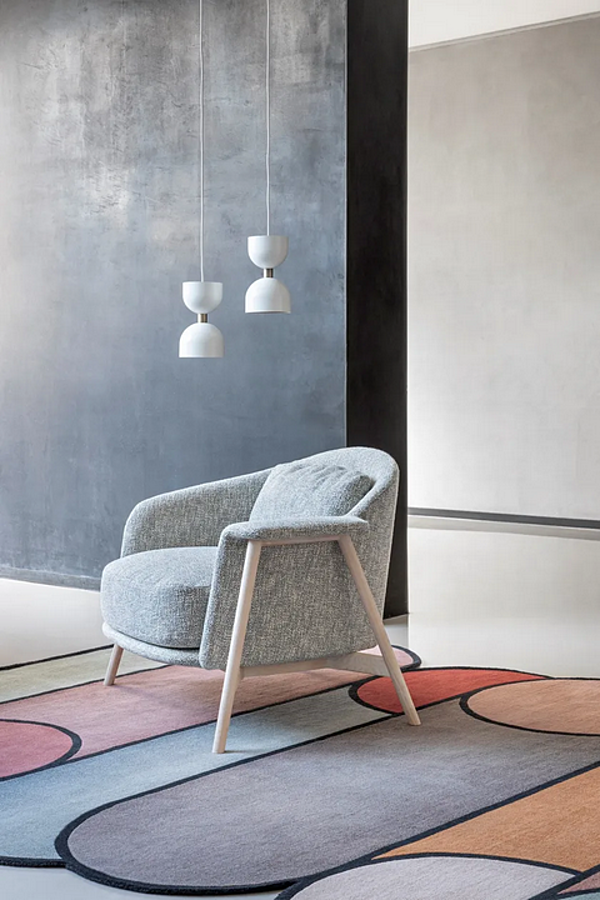 Poltrona con braccioli in tessuto Saba Kepi fabbrica SABA dall'Italia. Foto №6