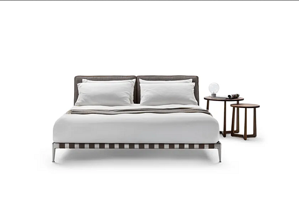 Letto matrimoniale in tessuto con testata imbottita FLEXFORM GREGORY fabbrica FLEXFORM dall'Italia. Foto №4