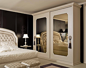 Cupboard 310