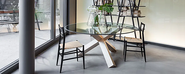 Tavolo con base in legno massello CASSINA 452 La Rotonda fabbrica CASSINA dall'Italia. Foto №10