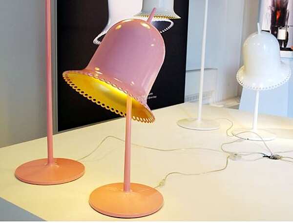 Lampada da tavolo MOOOI Lolita fabbrica MOOOI dall'Italia. Foto №4