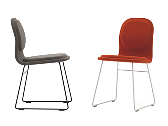 Sedia imbottita con base a slitta e schienale alto Cappellini fabbrica Cappellini dall'Italia