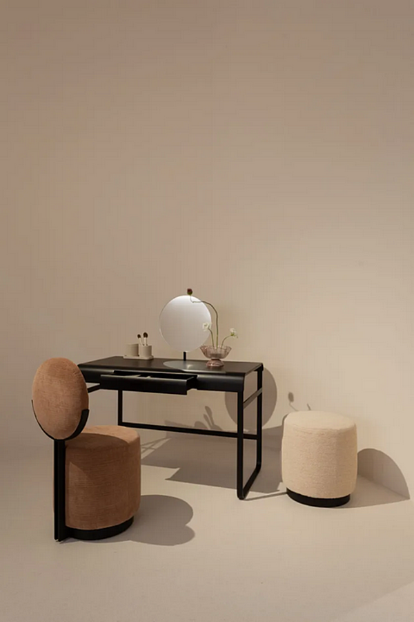 Pouf rotondo in tessuto Saba Beauty fabbrica SABA dall'Italia. Foto №2