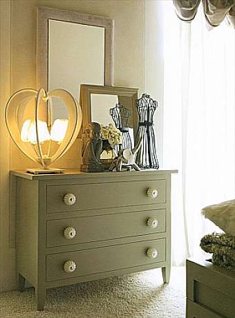 Chest of drawers 0165