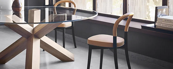 Tavolo con base in legno massello CASSINA 452 La Rotonda fabbrica CASSINA dall'Italia. Foto №6