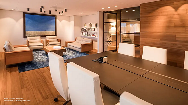 Tavolo rettangolare in pelle con gestione cavi POLTRONA FRAU MESA DUE fabbrica POLTRONA FRAU dall'Italia. Foto №3