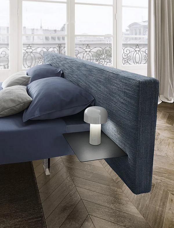 Letto matrimoniale in tessuto con testata imbottita Plane Long Duomo Design fabbrica Duomo Design dall'Italia. Foto №2