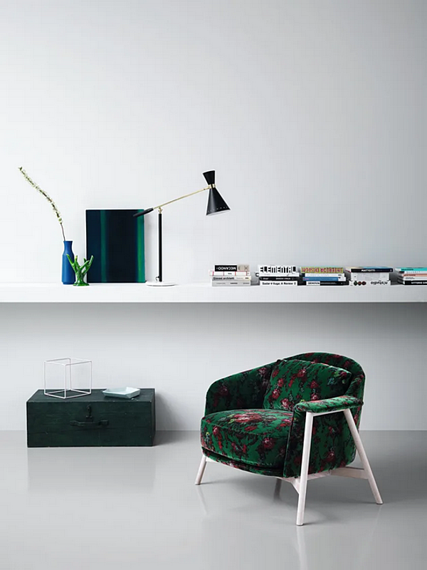 Poltrona con braccioli in tessuto Saba Kepi fabbrica SABA dall'Italia. Foto №8