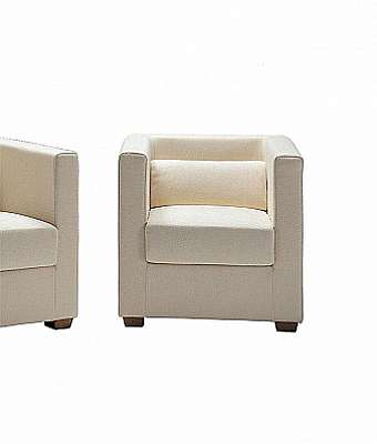 Armchair 102 P07-P62