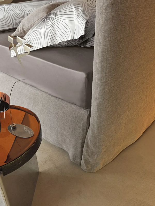 Letto matrimoniale con testiera imbottita Notturno Flou Shabby Chic fabbrica Flou dall'Italia. Foto №6