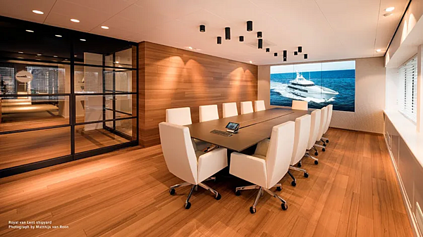 Tavolo rettangolare in pelle con gestione cavi POLTRONA FRAU MESA DUE fabbrica POLTRONA FRAU dall'Italia. Foto №2