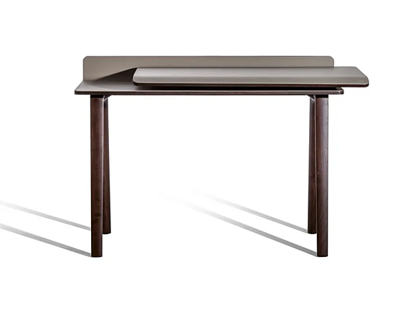 Scrivania segretaria in legno massello con piano in pelle POLTRONA FRAU IREN fabbrica POLTRONA FRAU dall'Italia. Foto №2