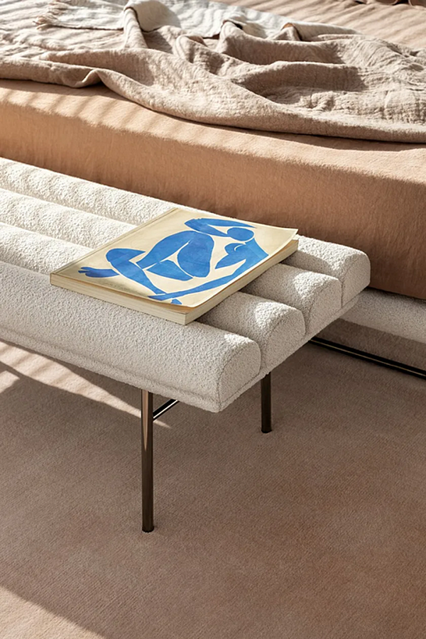 Panca in tessuto con schienale imbottito Pan Flute Saba fabbrica SABA dall'Italia. Foto №4