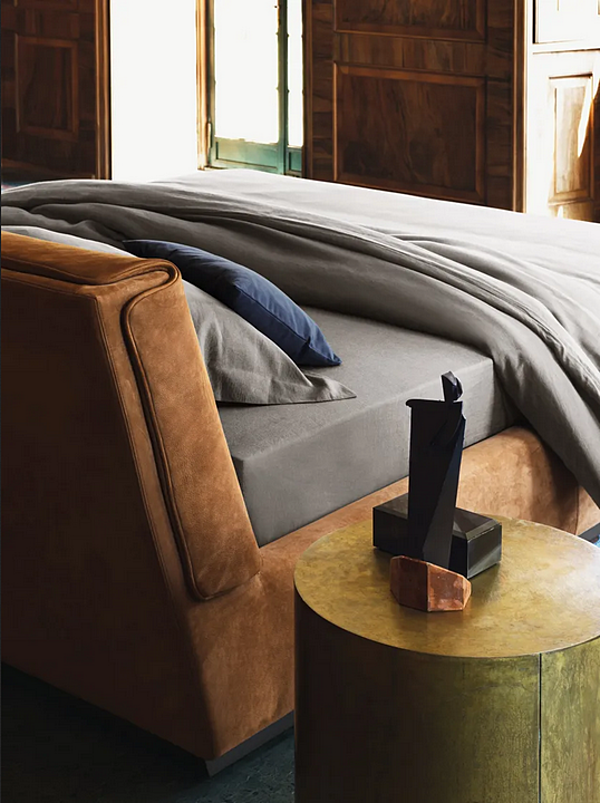 Letto matrimoniale con testiera imbottita Flou Gentleman fabbrica Flou dall'Italia. Foto №8