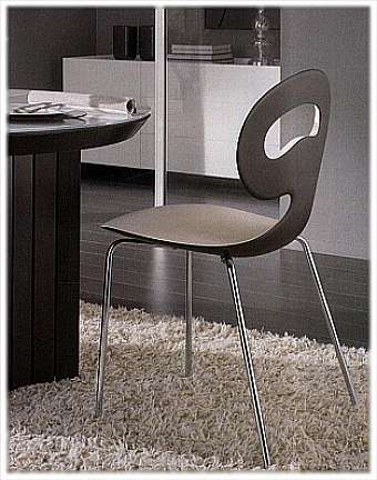 Chair Emma