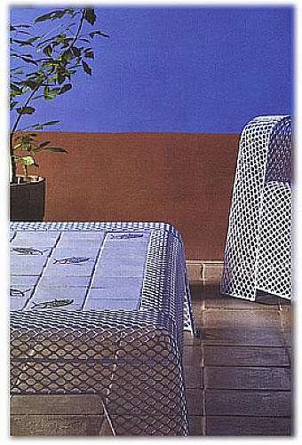 Coffee table 589