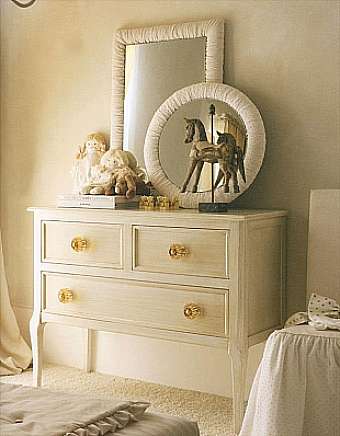 Chest of drawers 0750