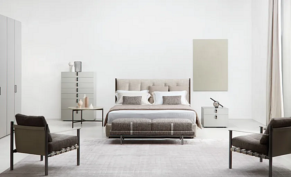 Letto matrimoniale con testata alta in tessuto Koi Flou fabbrica Flou dall'Italia. Foto №9