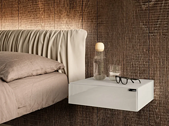 Tavolino da notte a parete in legno LAGO collezione 36E8 0758