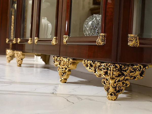 Vetrina in legno A.R. Arredamenti Grand Royal fabbrica A.R.ARREDAMENTI SRL dall'Italia. Foto №5