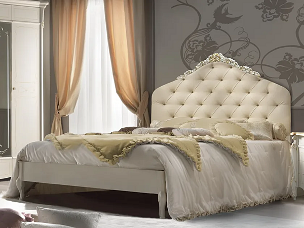 Letto matrimoniale in legno con testata trapuntata CASA +39 BELLINI 423 fabbrica CASA +39 dall'Italia. Foto №1