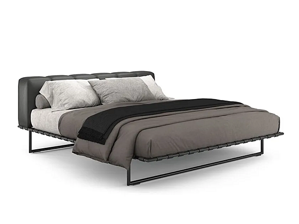 Letto matrimoniale in pelle con testata imbottita Kristall I 4 Mariani fabbrica i 4 Mariani dall'Italia. Foto №1