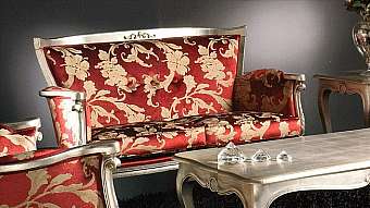 Couch 8294L