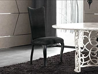 Sedia in nabuk con braccioli CORTEZARI EVA 646