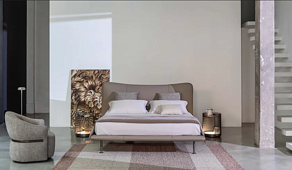 Letto matrimoniale in pelle con testata imbottita Flou Baia fabbrica Flou dall'Italia. Foto №7