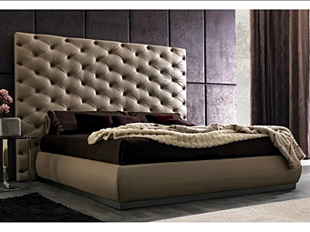Letto matrimoniale con testata trapuntata CORTEZARI RICHARD 945